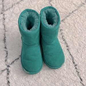 UGG classic boots - toddler size 10 - green